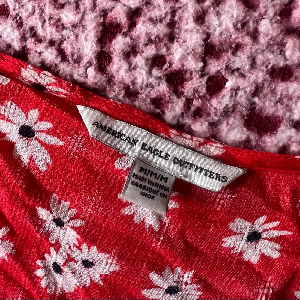 American Eagle Floral Shirt Size M - Picture 4 of 6